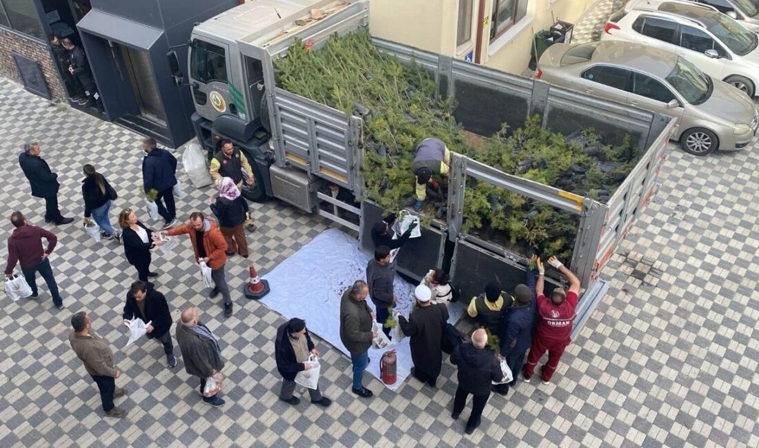 Eskişehir'de 24 Mart Salı günü yapılan ücretsiz fidan dağıtımı tamamlandı.