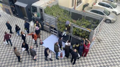 Eskişehir'de 24 Mart Salı günü yapılan ücretsiz fidan dağıtımı tamamlandı.